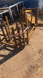 lot 323 image: 4 frames metal project steel