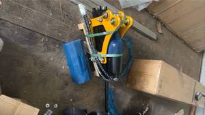 lot 487 image: Mini ex breaker hammer