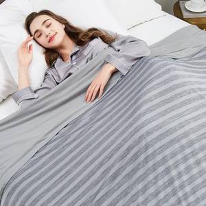 lot 2211 image: Guohaoi Cooling Blanket 60x90 Arc-Chill Q-Max 0.5 Cool Fiber, Oeko-Tex