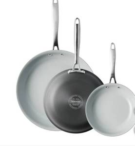 lot 1078 image: Tramontina Hard Anodized Skillets, Ceramic Non-Stick Interior, 3 Pack - Retail $123