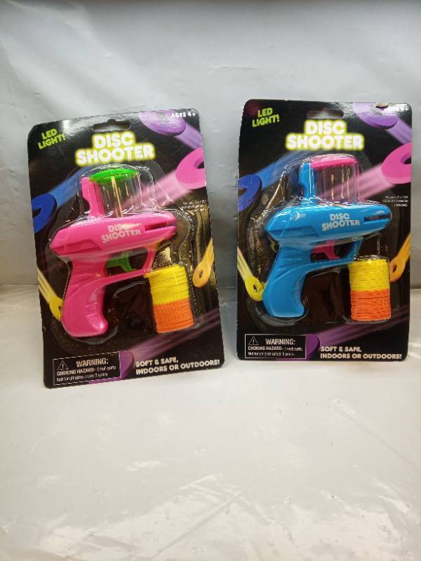 lot 2041 image: Disc Shooter LED Light Toy Gun 2-Pack Blue Blue Ages 4 - Retail $6