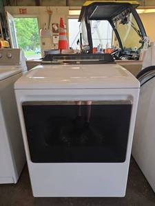 lot 23007 image: Kenmore Electric Dryer w Steam Function - Model DDOT-ELE-2406024-EL54&nbsp