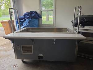 lot 23013 image: Vollrath Signature Server 2.0 Refrigerated Prep Table - Model M37066-5014K-19-CC