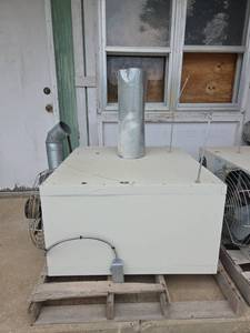 lot 23014 image: Reznor Unit Heater Natural Gas 200000 BTU - Model UDAP2200&nbsp