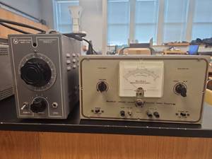 lot 23021 image: SML Stroboscope - Model 1210B