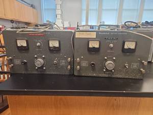 lot 23022 image: Heathkit Battery Eliminator - Set of 2