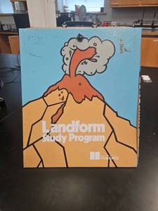 lot 23027 image: Hubbard Landform Study Program Educational Kit