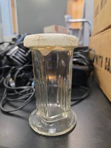 lot 23064 image: Bulk lot of Wheaton Coplin Staining Jar with Glass Cover - Model 80940