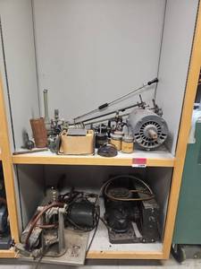 lot 23099 image: Vintage Pressure Reaction Apparatus &amp Motors