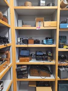lot 23094 image: Vintage Electrical Test & Measurement Equipment Lot
