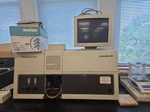 lot 23119 image: Smith-Hieftje Atomic Absorption Spectrometer - Model&nbsp&nbsp4000&nbsp