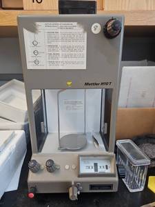 lot 23138 image: Mettler Analytical Balance Scale - Model H10T