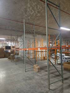 lot 4354 image: Pallet Racking System w Orange Beams & Steel Uprights
