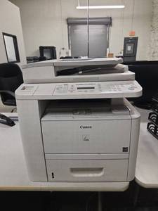 lot 18528 image: Canon Multifunction Printer Copier - Model F157000