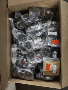 lot 14744 image: Lot of Weber Grill Knob Replacements
