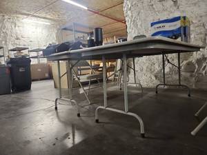 lot 14830 image: Folding Banquet Table w Rounded Edge 72in