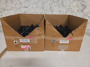 lot 18610 image: Hose End Fittings Lot SVR-4505 & FA-45113 1.25in