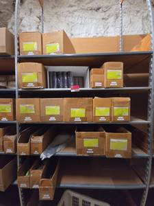 lot 21003 image: Lot of Electrical Hardware, Adapters &amp Grinder Discs
