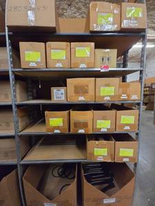lot 21009 image: Briggs & Stratton Engine Parts Lot - Filters & Belts