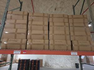 lot 21160 image: Packing Lot 4pk Microfiber Pads Modular Cleaning System 32 Cases