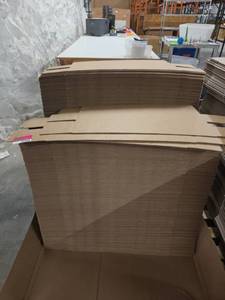 lot 21199 image: Corrugated Cardboard Shipping Boxes Bulk Lot