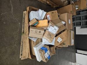 lot 14531 image: Pallet of Returned Mail
