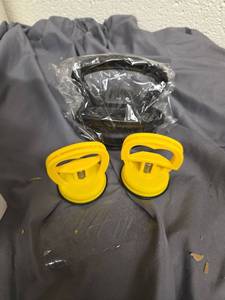 lot 488 image: Car Dent Puller - Retail $0