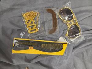 lot 491 image: Disco 70s Theme Halloween Accessories Costume - Retail $0