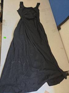 lot 496 image: Size Small Black Dress Pre Owned  - Retail $0