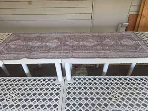 lot 519 image: 2FT X 6FT Runner Rug - Retail $0