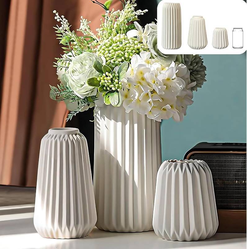 lot 5539 image: Fitn Furnish 3-Piece Bud Vases Set   White Ceramic Mini Vases, Small White Flower Vase Collection, Vases for Centerpieces & Home Decor, Modern Table Centerpieces, Flowers on Bookshelf Coffee Table