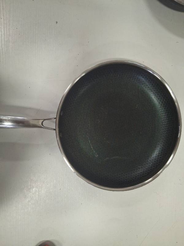lot 3788 image: Hexclad 12 Inch Fry Pan
