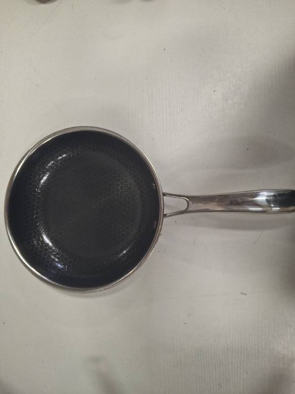 lot 3791 image: Hexclad 8 Inch Fry Pan