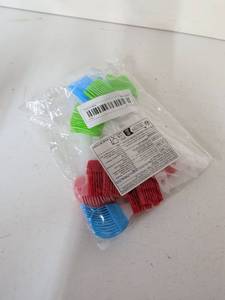 lot 12 image: Set Multi-Color Rubber Brushes