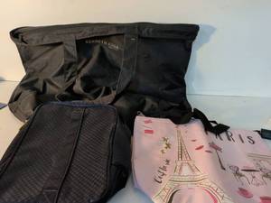 lot 58 image: Kenneth Cole New York Travel Garment Bag with Accessories