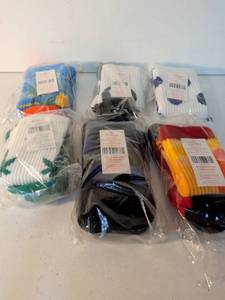 lot 75 image: Epic Sports Crew Socks 6-Pack Assorted Colors Sizes Medium Large