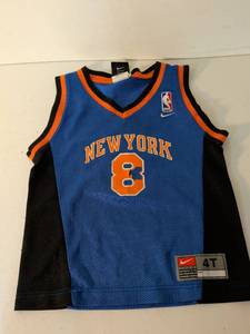 lot 88 image: Nike New York Knicks #8 Sprewell NBA Basketball Jersey 4T