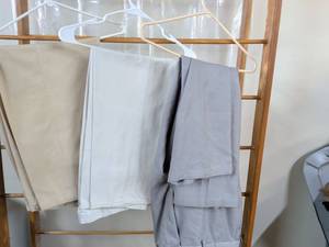 lot 100 image: Polo by Ralph Lauren Mens Pants Lot 38x32 White Gray Cutter & Buck