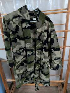 lot 135 image: Jaded Glory Camouflage Hooded Jacket XL (14-16)