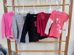 lot 144 image: Kids Clothing Lot 6 Pieces Size 3T 4T