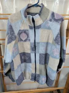 lot 172 image: Patterned Zip-Up Fleece Jacket with Heart and Argyle Design