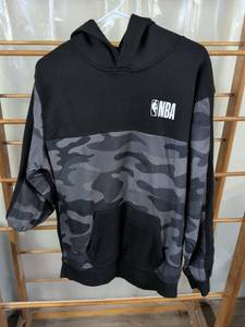 lot 174 image: NBA Hooded Sweatshirt Large Black Camo