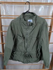 lot 176 image: Old Navy Womens Zip-Up Jacket XXL