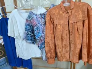 lot 183 image: Vanessa Sportwear Button-Front Jacket Tan Floral Print
