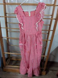 lot 197 image: Girls Red White Gingham Check Dress with Ruffled Sleeves