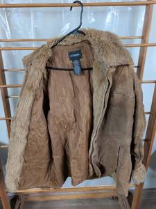 lot 204 image: Outbrook Missy Large Leather Jacket with Faux Fur Collar