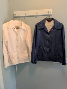 lot 104 image: Winds Weather 2 Piece Womens Jacket Lot White Navy Blue