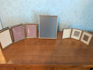 lot 109 image: Metal Photo Frames Lot 5x7 8x10 Mixed Sizes