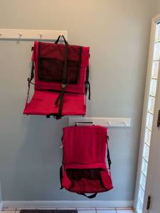 lot 113 image: 2 - Real nice stadium seats