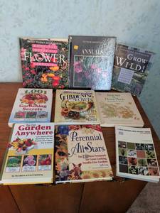 lot 160 image: Gardening Books Lot of 9 Titles Flower Annuals Perennials House Plants